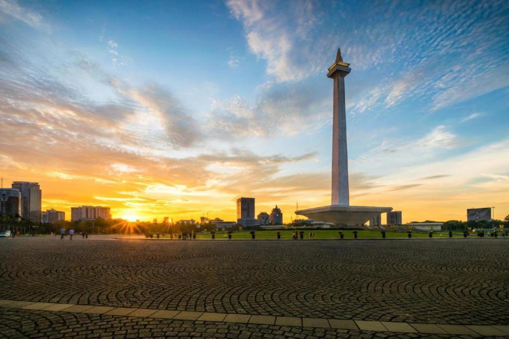 Hi Hotel Senen Jakarta Exterior photo